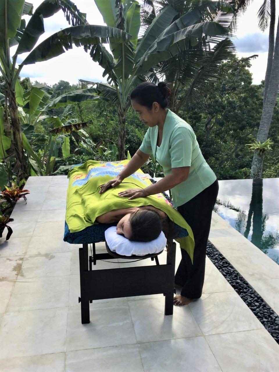 Wake In Paradise And Luxury Lebah Villas Ubud Extérieur photo